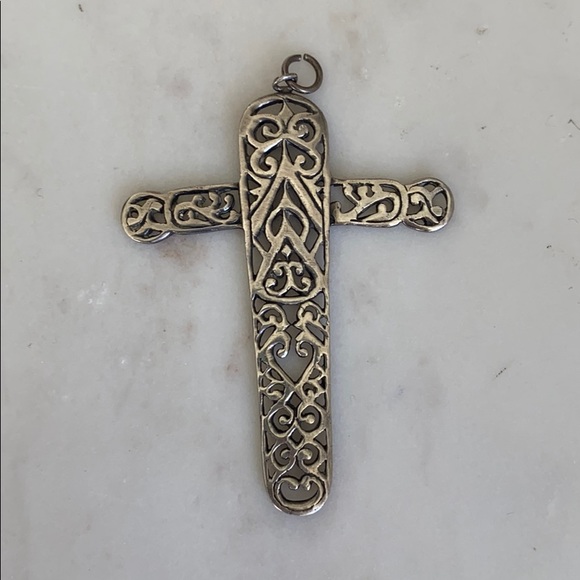 Silver Filigree Cross Pendant - Picture 4 of 9